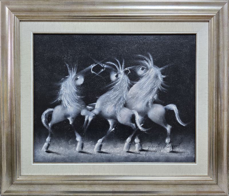 Crno beli trio III, Janoš Mesaroš, kombinovana pastel ulje tehnika, luksuzno uramljena, sa ramom 61×71 cm, bez rama 40×50 cm, sertifikat, 70800 dinara